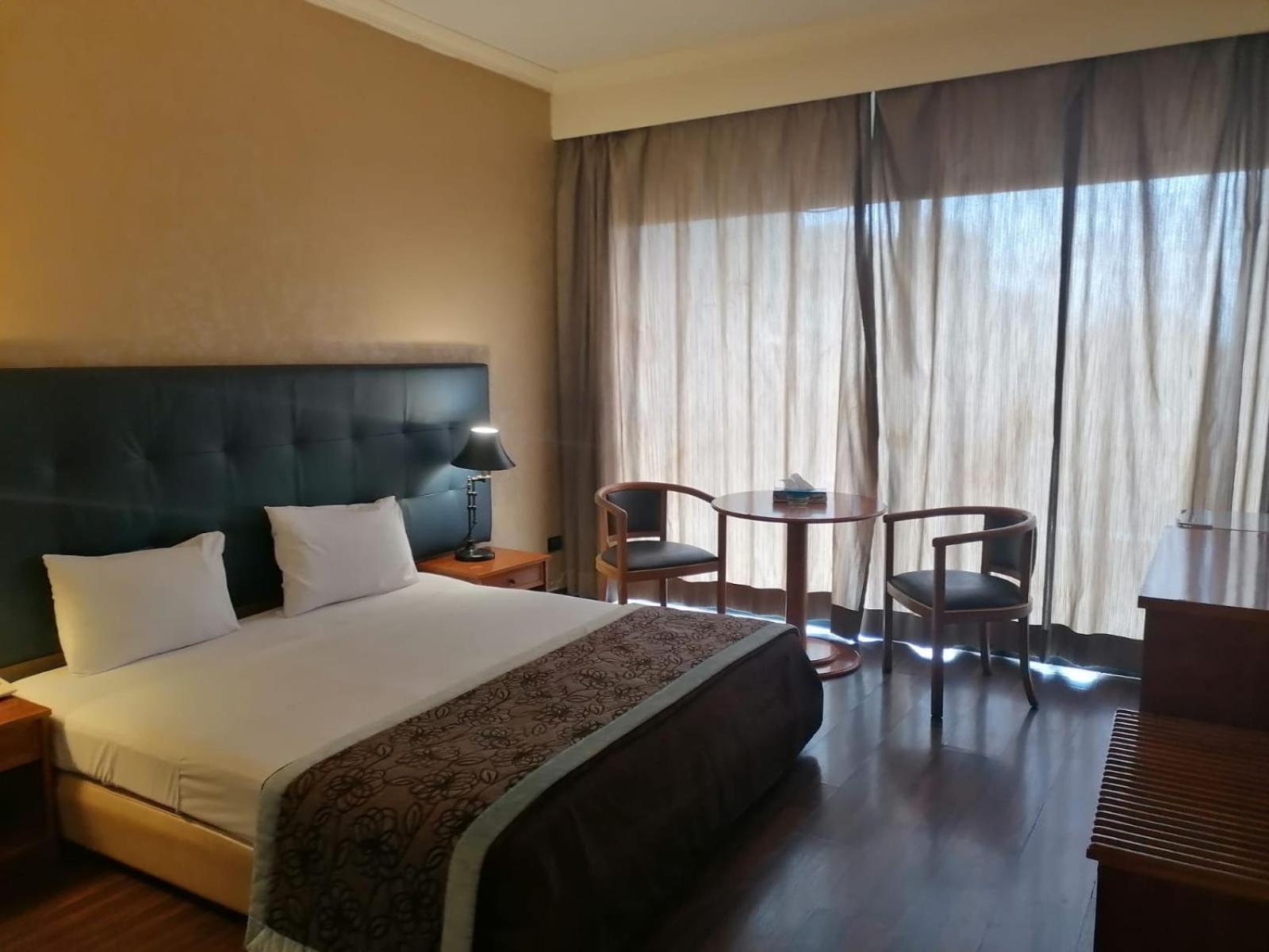 Charles Hotel เบรุต ภายนอก รูปภาพ