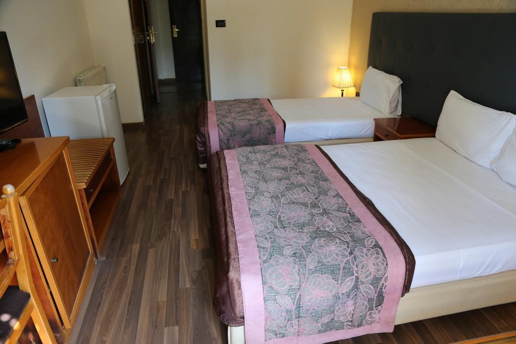 Charles Hotel เบรุต ภายนอก รูปภาพ